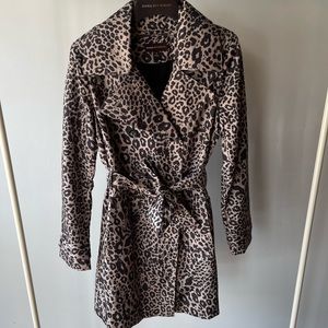 Dana Buchman rain/trench coat *small*